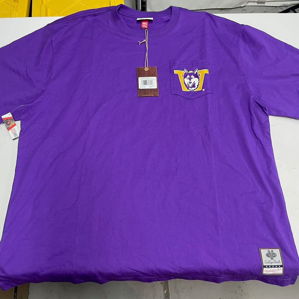University of Washington Huskies Mitchell & Ness Premium Pocket T-Shirt NWT